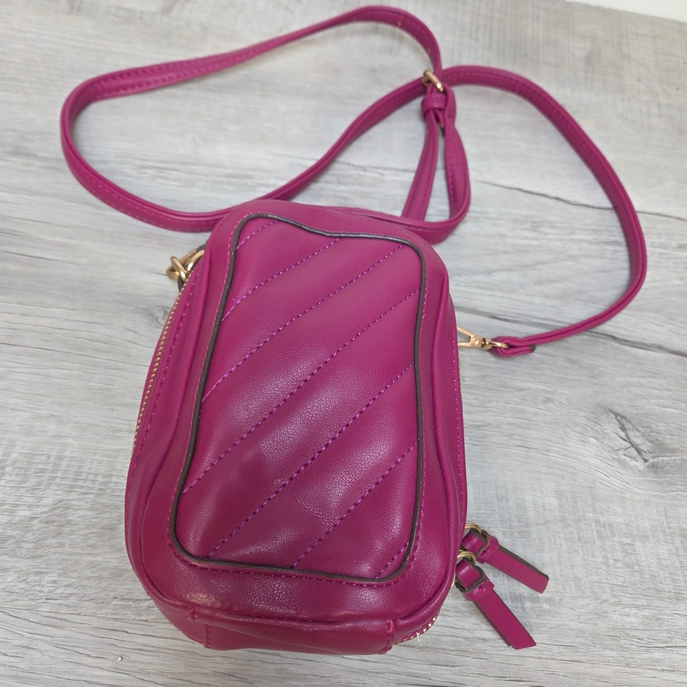 Magenta Pink Mini Crossbody Quilted Vertical Phone Bag Purse Gold Multi Pocket